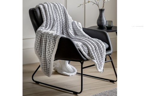 Dogtooth Sherpa Throw - Silver 